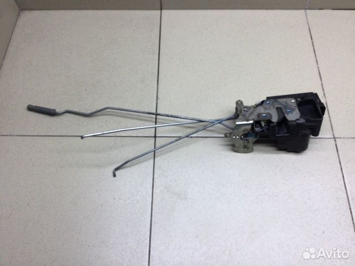 Замок двери передней левой передний левый