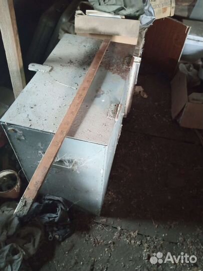 Ящик металлический