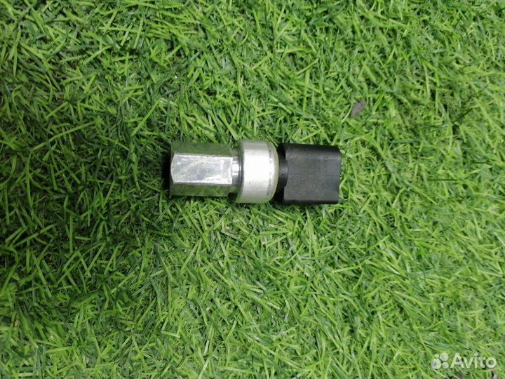 Датчик давления кондиционера Porsche Cayenne 957