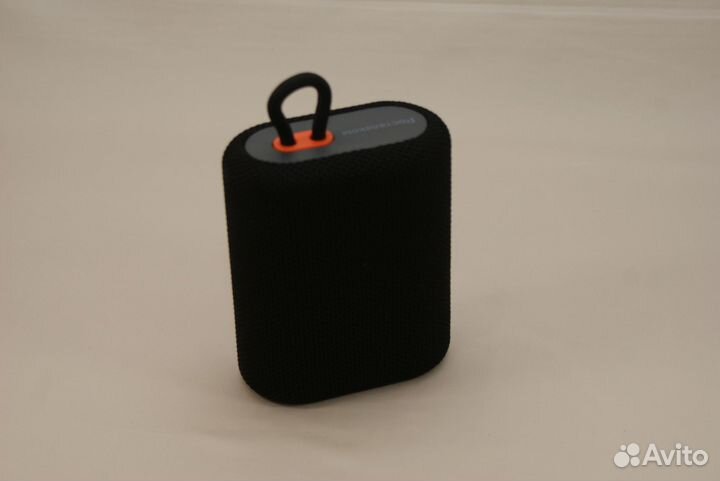 Беспроводная блютуз колонка