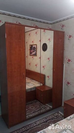 Спальный гарнитур