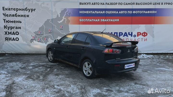 Блок кнопок в рулевое колесо Mitsubishi Lancer X