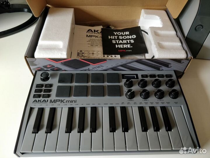 Синтезатор akai pro mpk mini mk3