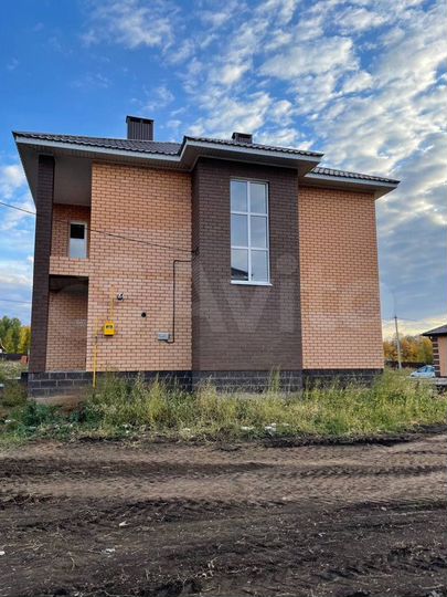 Дом 141 м² на участке 7 сот.