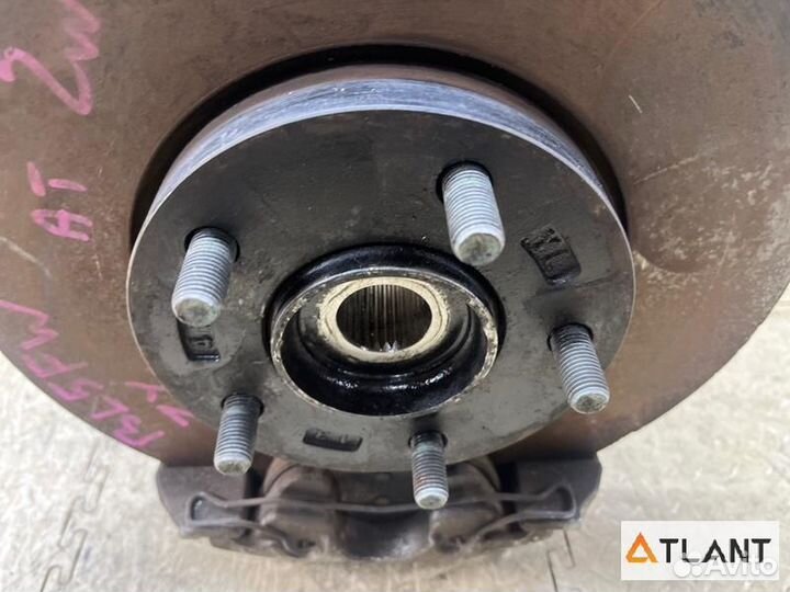 Ступица передняя правая mazda axela