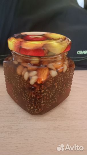 Варенье из сосновых шишек с орехами