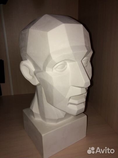 Гипсовая голова