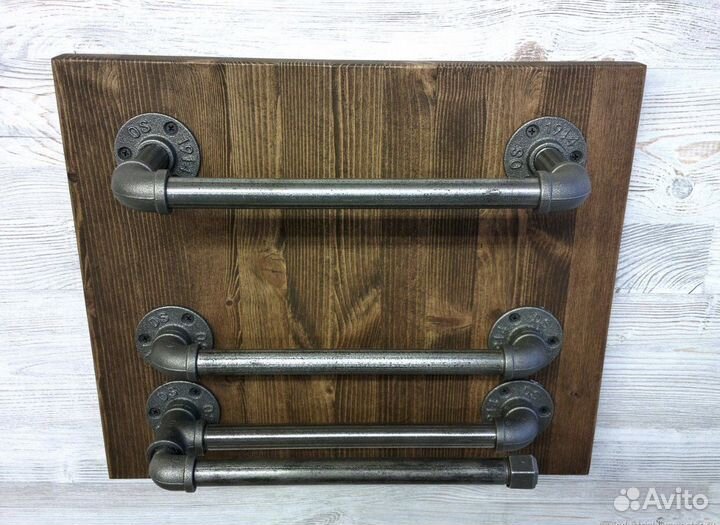 Винная полка с держателем для бокалов