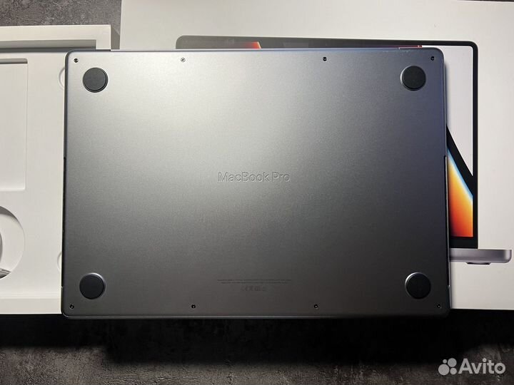 MacBook Pro 14 16GB 512GB 2021 M1 PRO