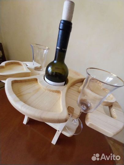 Столик -менажница новый