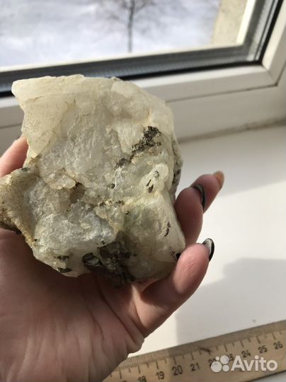 Кварц с пиритом