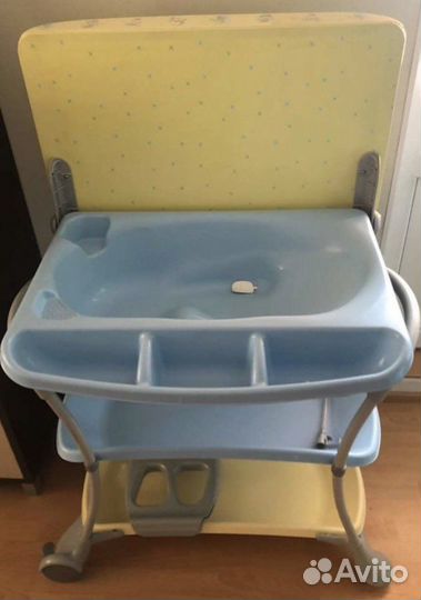Столик для пеленания и ванночка