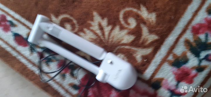 Лампа настольная компактная