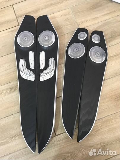 Декоративные накладки двери Mercedes GLC Burmester