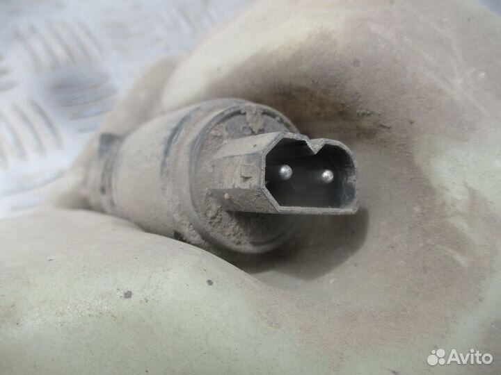 Бачок омывателя лобового стекла BMW 3 E36