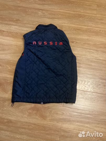 Безрукавка forward