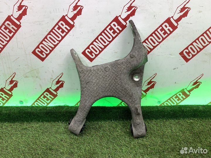 Качающий Рычаг правый BMW X5 X6 F15 E70 F85 F16 E7