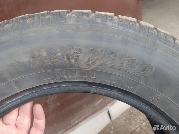 Yokohama IceGuard Stud IG65 235/65 R17 108Q