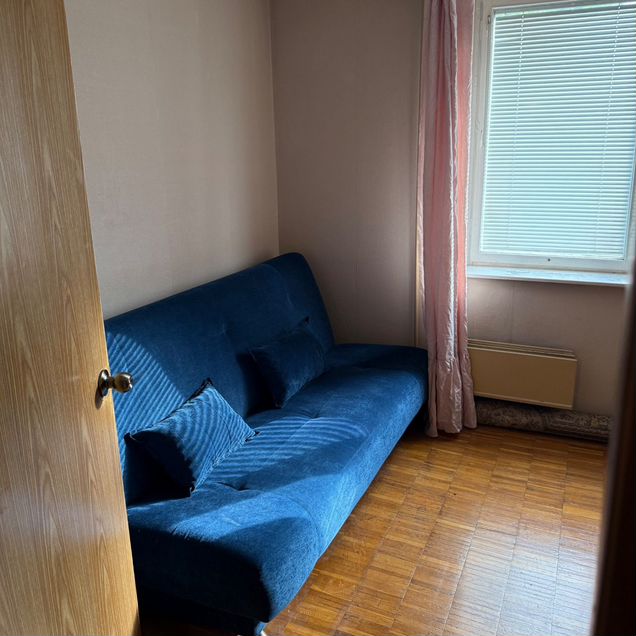 Комната 11 м² в 3-к., 2/24 эт.