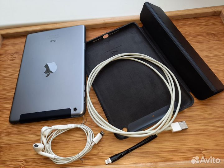 iPad mini 2 retina WiFi cell 32GB кожаный чехол