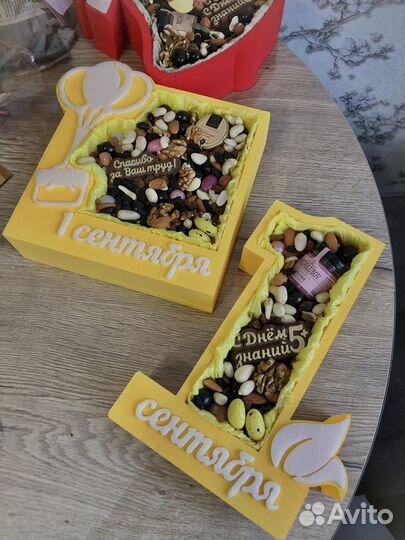 Подарок учителю на 1 сентября букет бокс