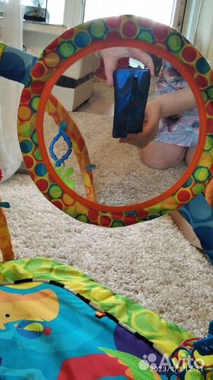 Развивающий коврик для малышей