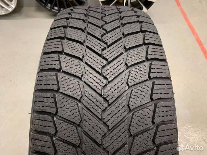Michelin X-Ice Snow SUV 255/55 R19 111T