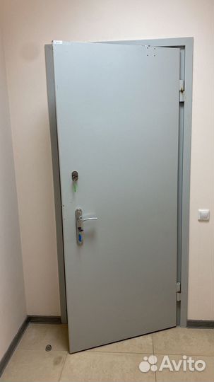 Дверь сейфовая
