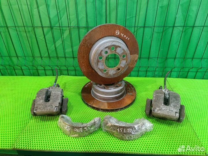 Комплект тормозов Bmw X5 E70 N55B30 2011