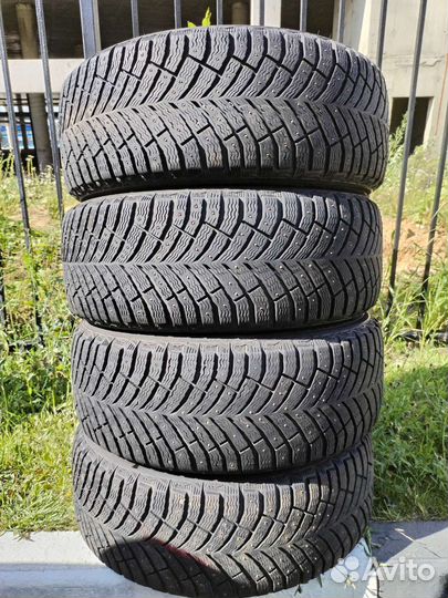 Michelin X-Ice North 4 235/55 R18