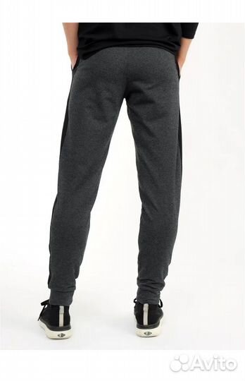 Новые спортивные брюки Зари