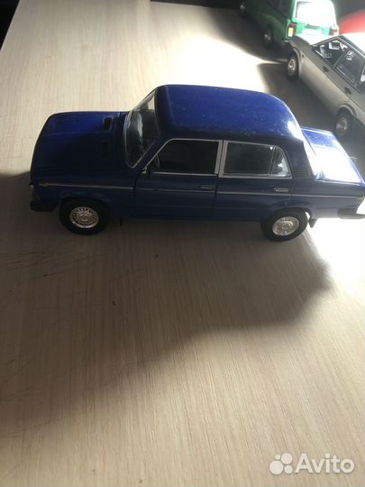 Машинки модельки