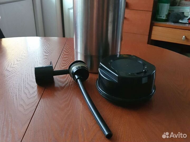 Термос из нежавейки с помпой 3 литра