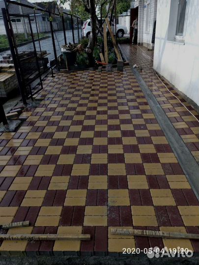 Укладка тротуарной плитки