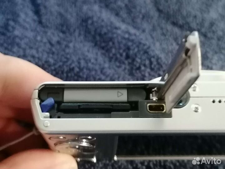 Компактный фотоаппарат Sony Cyber-shot DSC-W830