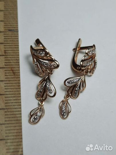 Золотые серьги