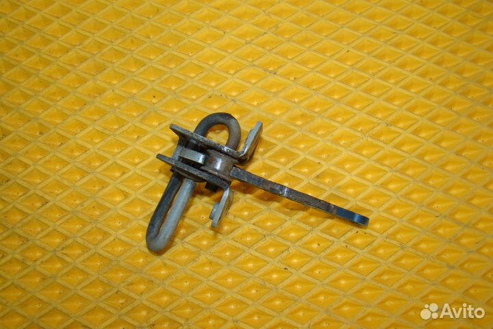 Ограничитель двери задний правый Volvo 440