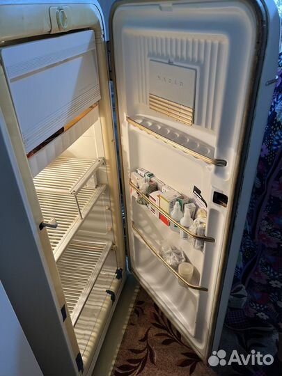 Холодильник ЗИЛ ретро рабочий
