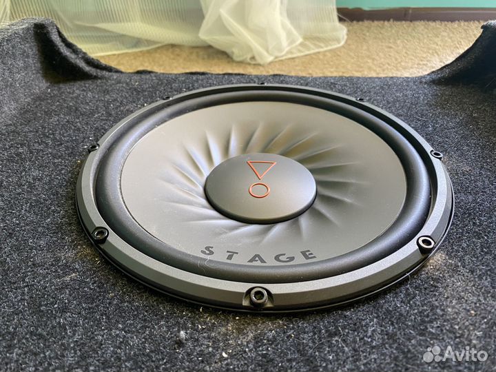 Сабвуфер JBL Stage 102