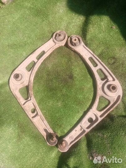 Рычаг передний Renault Laguna 1