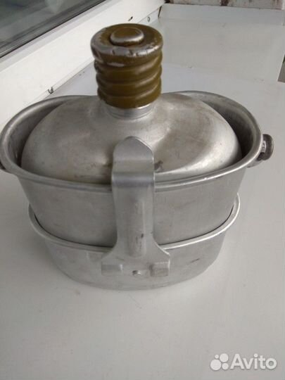 Котелок с фляжкой