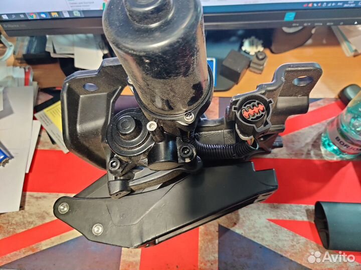 Кронштейн порога RH с мотором Range Rover L405 LWB