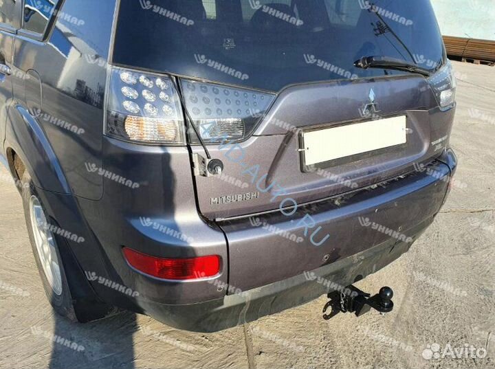 Фаркоп на Mitsubishi Outlander XL 2007-2012