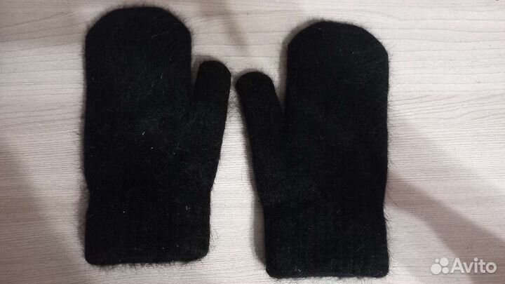 Варежки женские