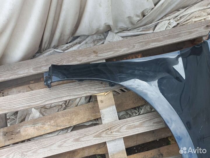 Крыло переднее правое на Toyota V50 оригинальное