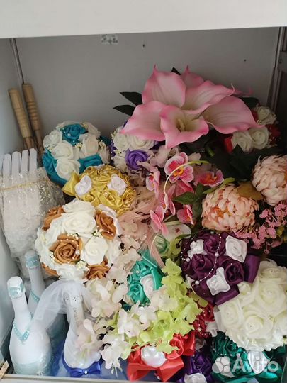 Разные свадебные аксессуары в наличии