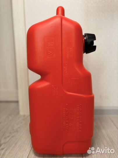 Топливный бак tohatsu с штуцером