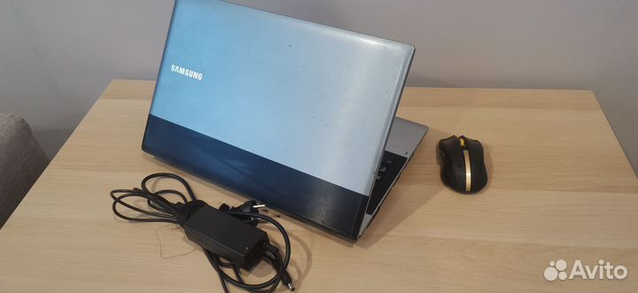 Ноутбук Samsung rv511