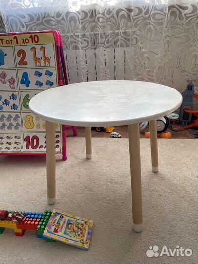Детский стол и стул