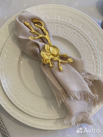 Салфетки и кольца для сервировки